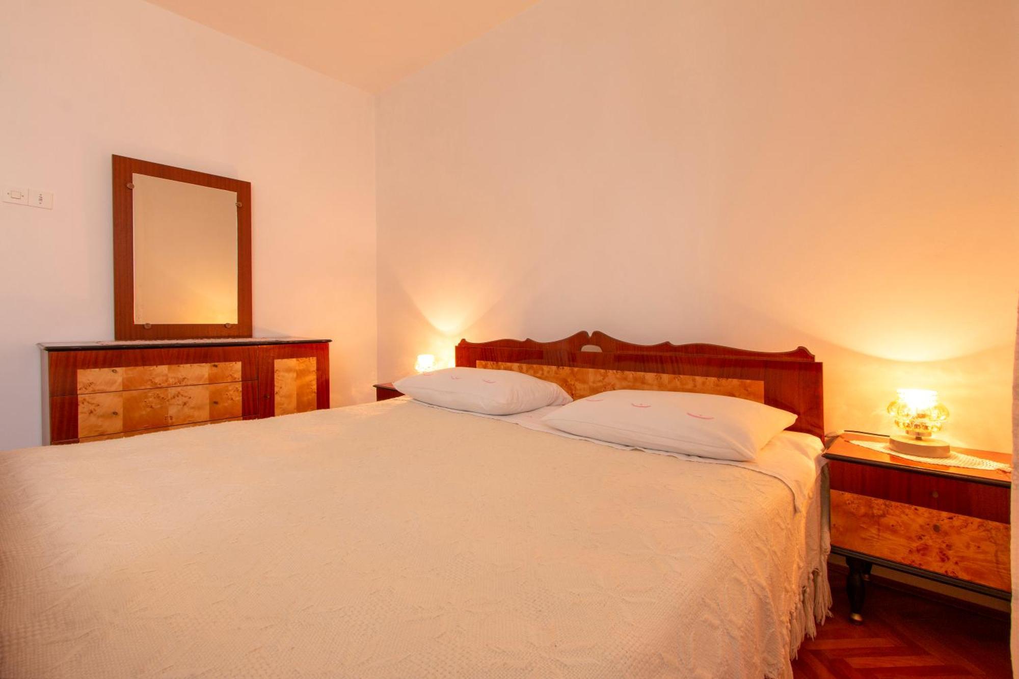 Apartment Irena's Place A2