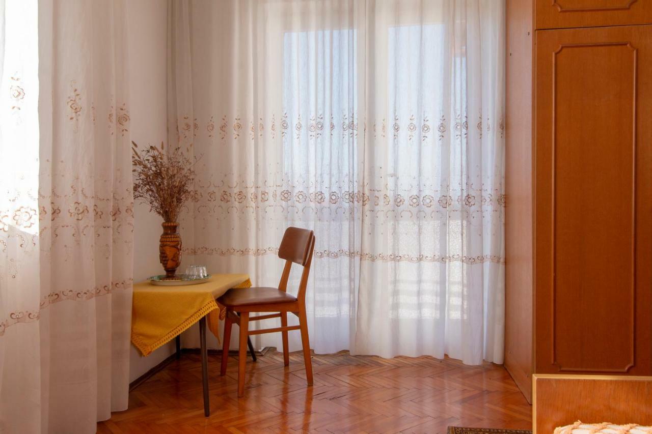 Irena's Place A2 Apartment *