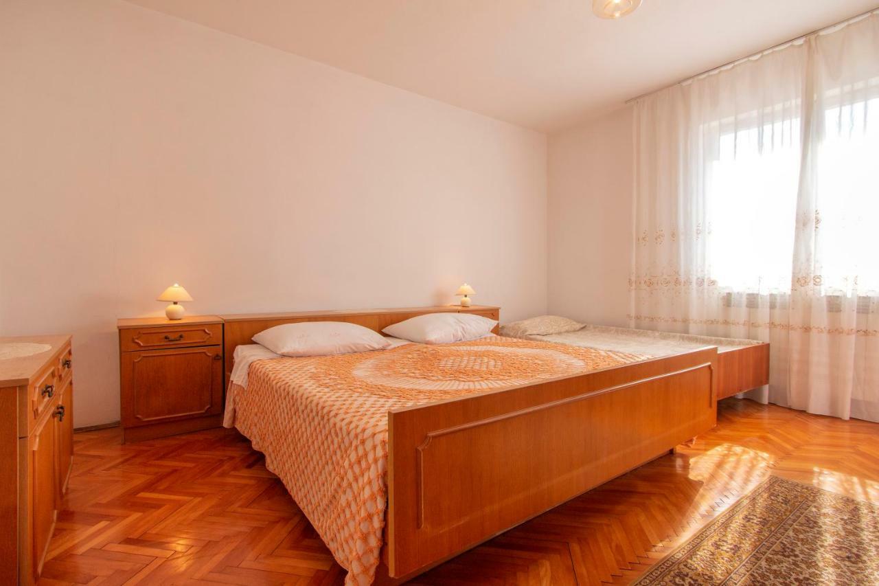Irena's Place A2 *
