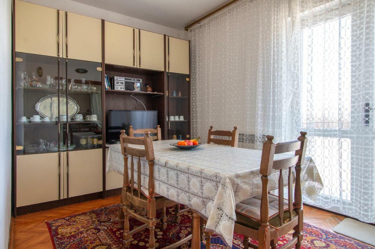 Irena's Place A2