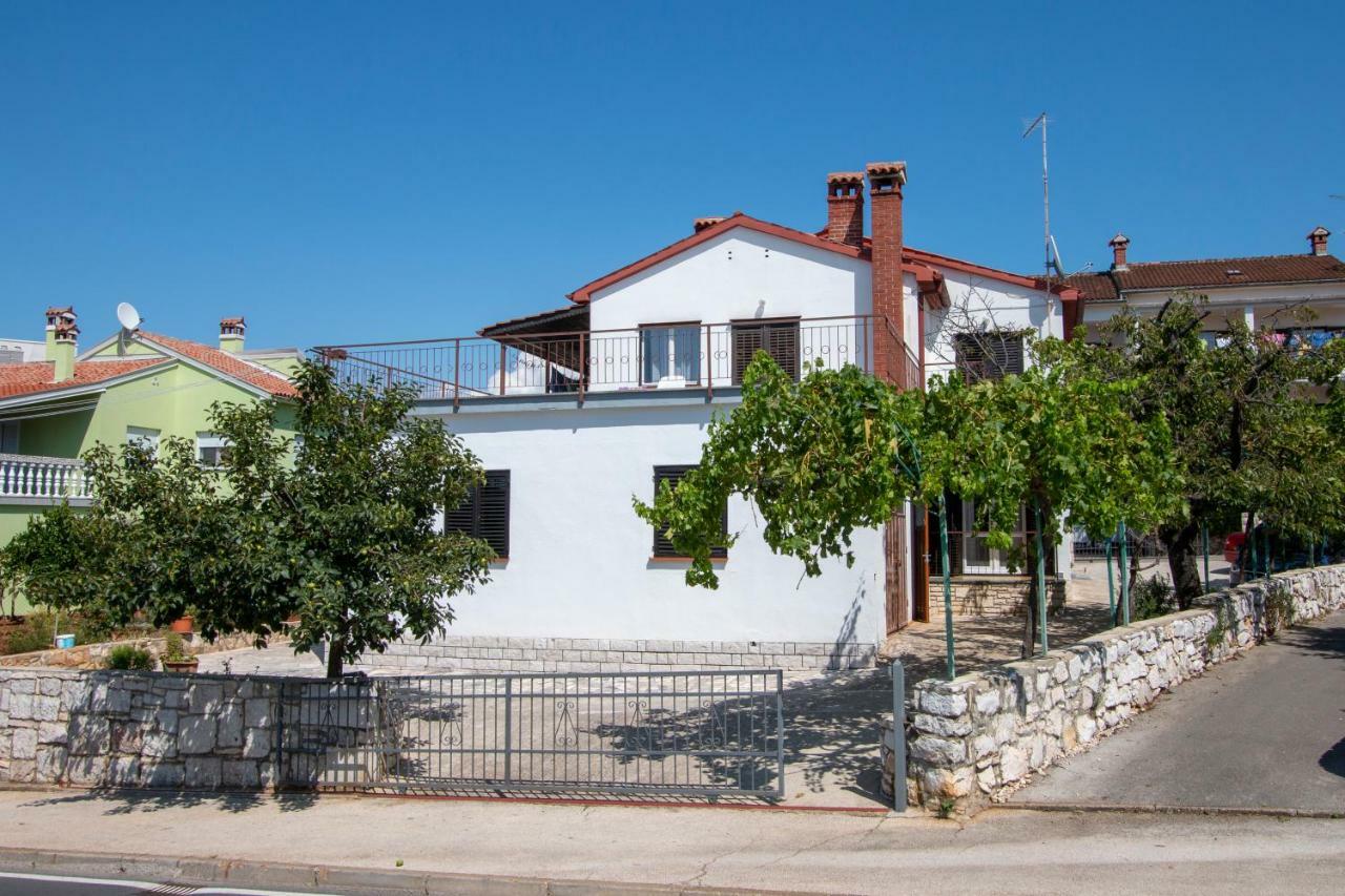 Irena's Place A2
